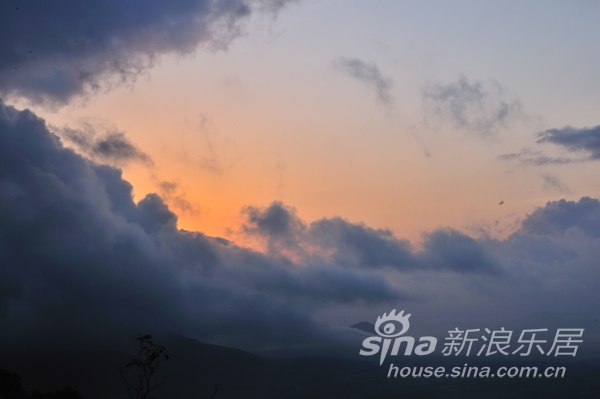 初夏多情时刻 呀诺达雨林观日出_ 新浪房产论