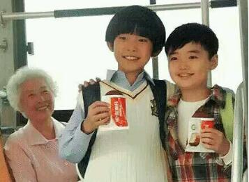 赚钱要趁早:吴磊3岁拍黄金搭档TFboys10岁拍